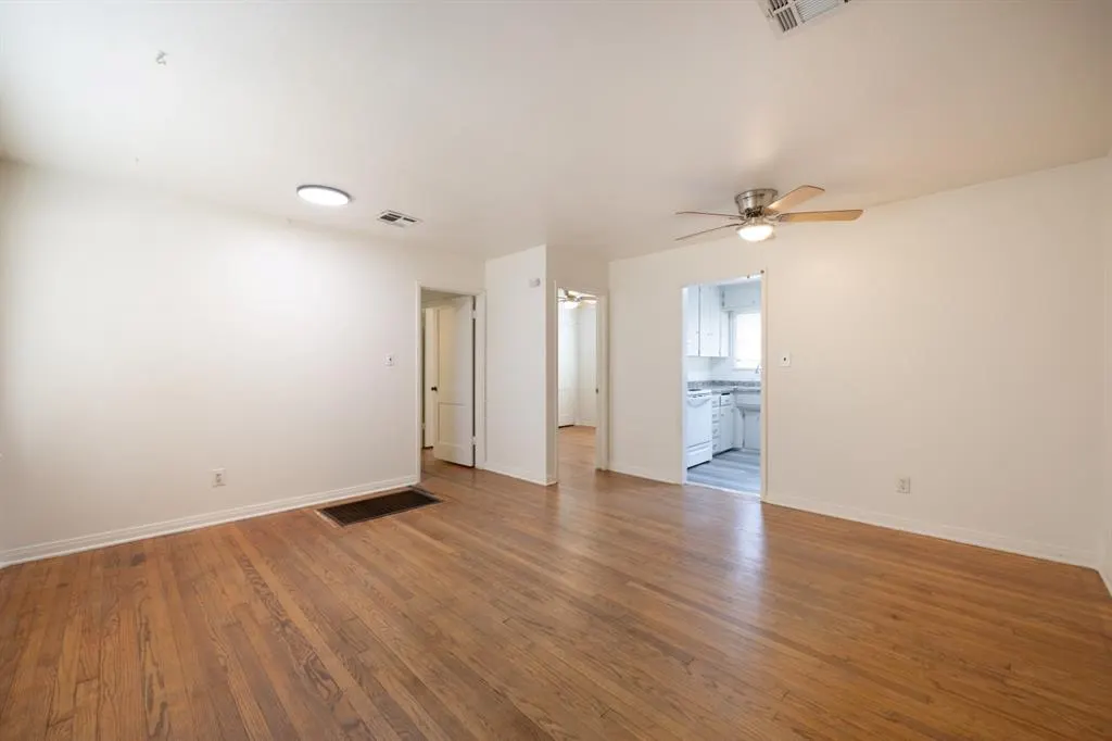 Photo 4 — 548 E Grumman Drive, Oklahoma City, OK 73110