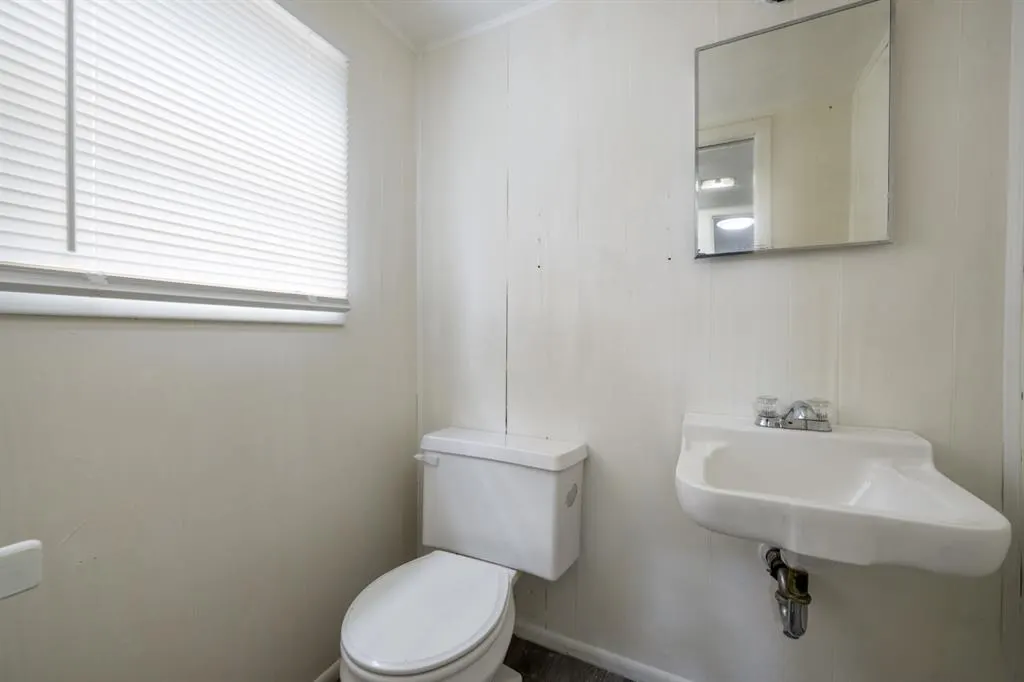 Photo 11 — 548 E Grumman Drive, Oklahoma City, OK 73110