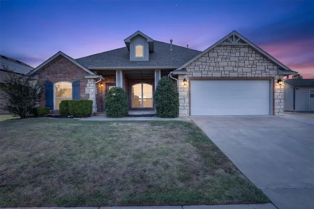 Photo 2 — 14100 Celeste Lane, Oklahoma City, OK 73170
