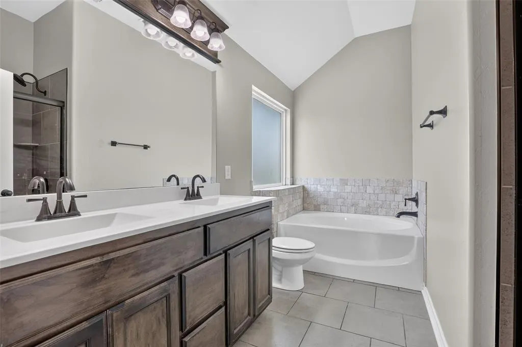 Photo 12 — 14100 Celeste Lane, Oklahoma City, OK 73170