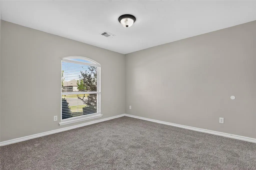 Photo 13 — 14100 Celeste Lane, Oklahoma City, OK 73170