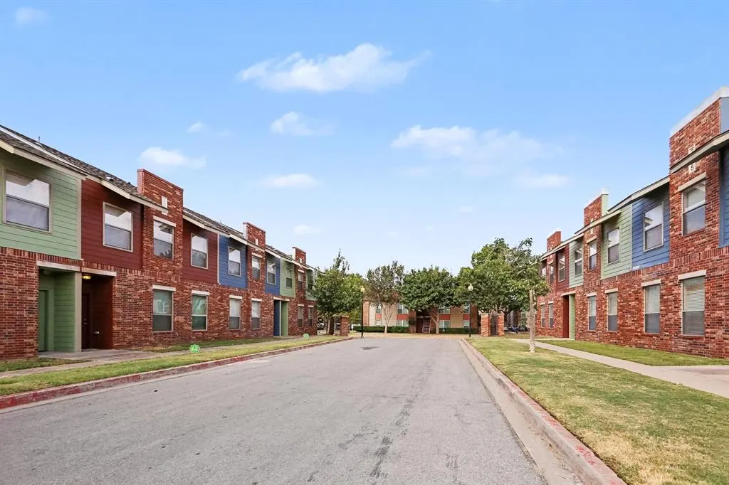 Photo 24 — 2109 Houston Street, Norman, OK 73071