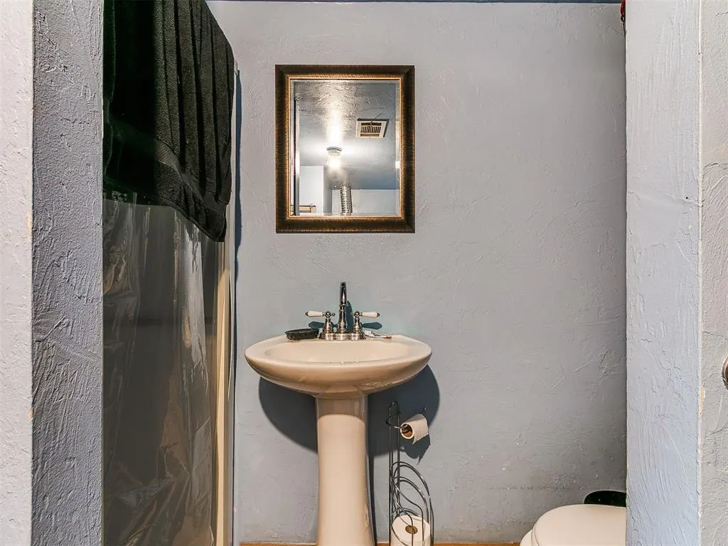 Photo 14 — 2533 SW 46th Street, Oklahoma City, OK 73119