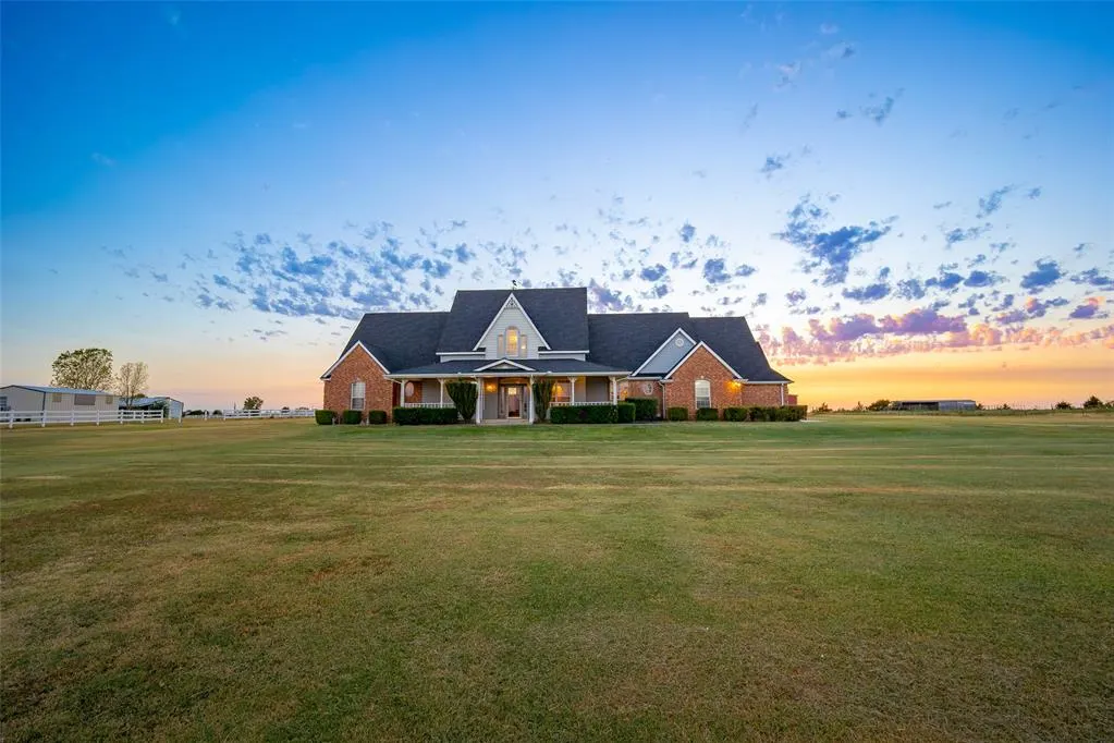 Photo 2 — 9301 Southern View Drive, Oklahoma City, OK 73165