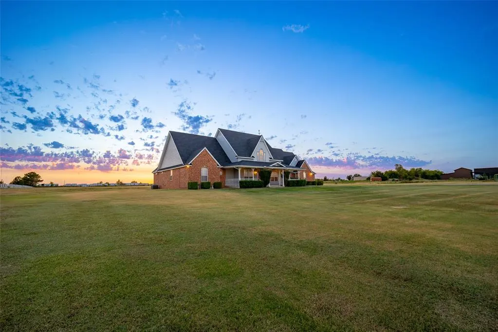 Photo 3 — 9301 Southern View Drive, Oklahoma City, OK 73165