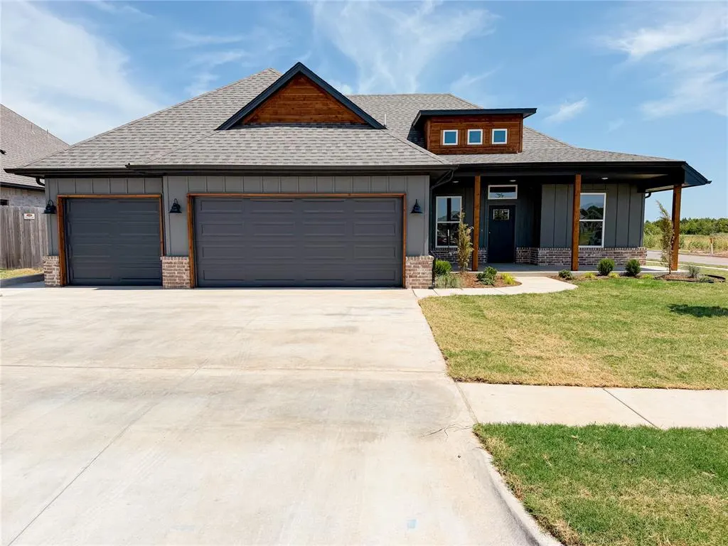 Front exterior — 1916 Sama Way, Yukon, OK 73099