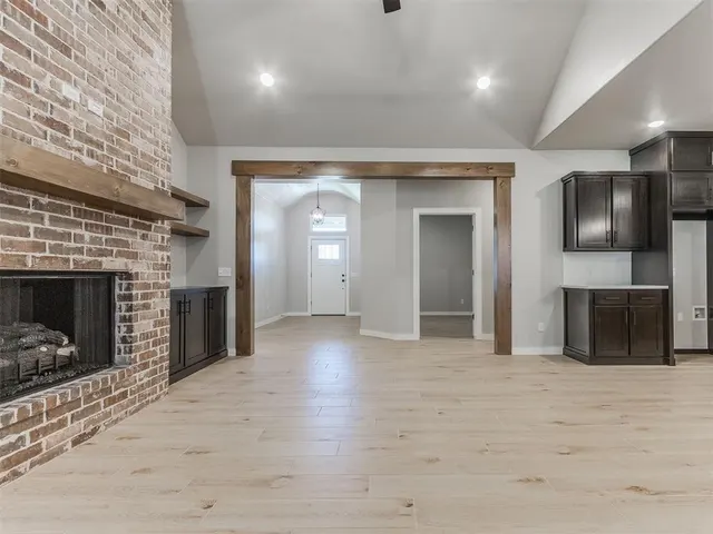 Photo 8 — 1916 Sama Way, Yukon, OK 73099