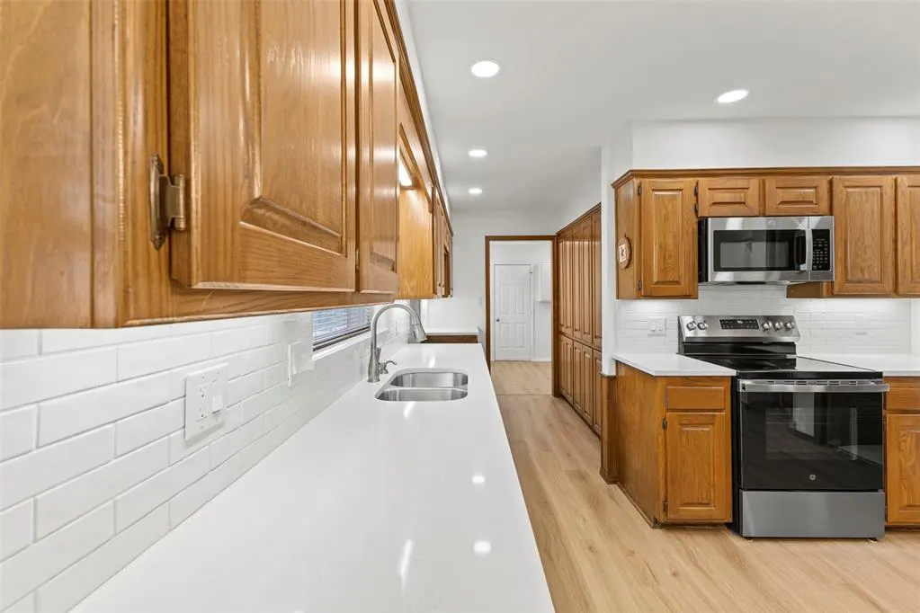 Photo 6 — 121 W 17th Street, Ada, OK 74820