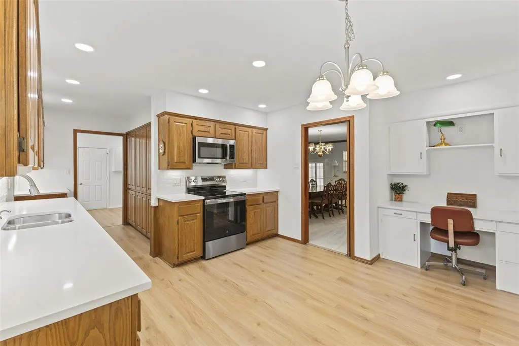 Photo 7 — 121 W 17th Street, Ada, OK 74820