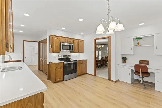 Photo 7 — 121 W 17th Street, Ada, OK 74820