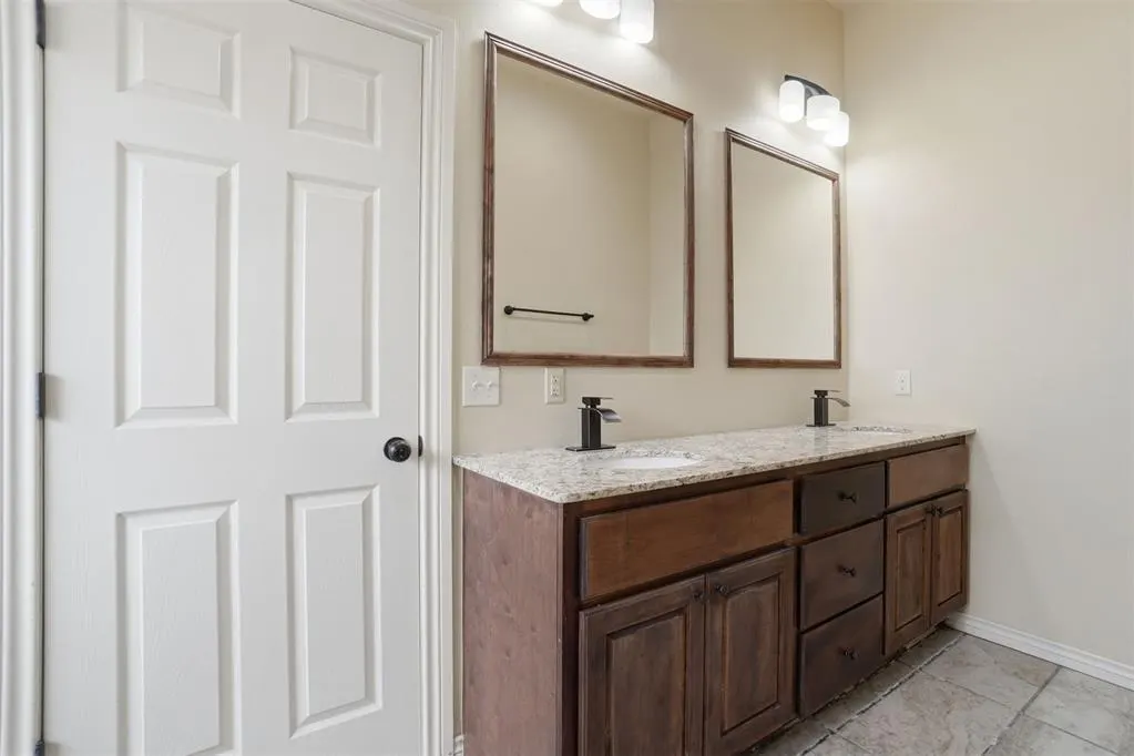 Photo 18 — 148 Gamble Lane, Elk City, OK 73644