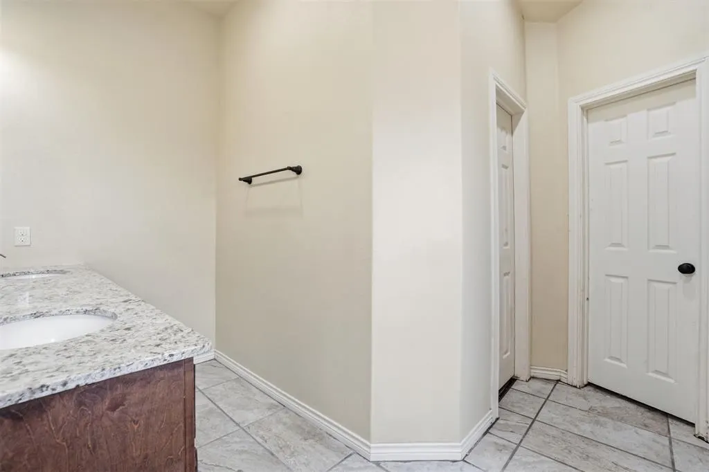 Photo 19 — 148 Gamble Lane, Elk City, OK 73644