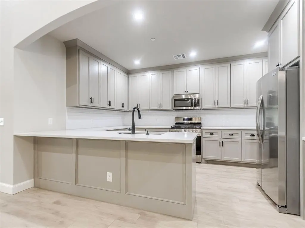 Photo 14 — 4109 Abbey Park Creek, Edmond, OK 73025