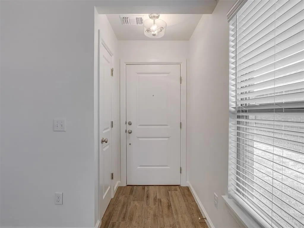 Photo 5 — 13604 Grass Plain Avenue, Yukon, OK 73099