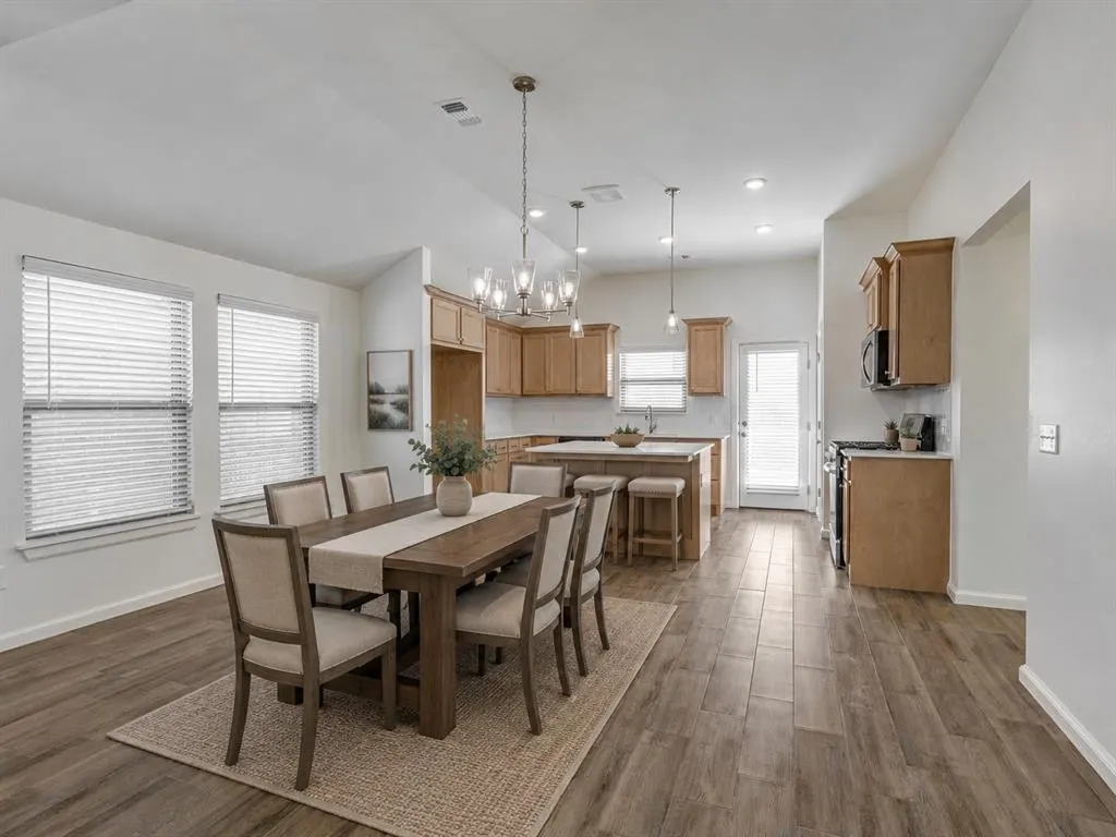 Photo 9 — 13604 Grass Plain Avenue, Yukon, OK 73099