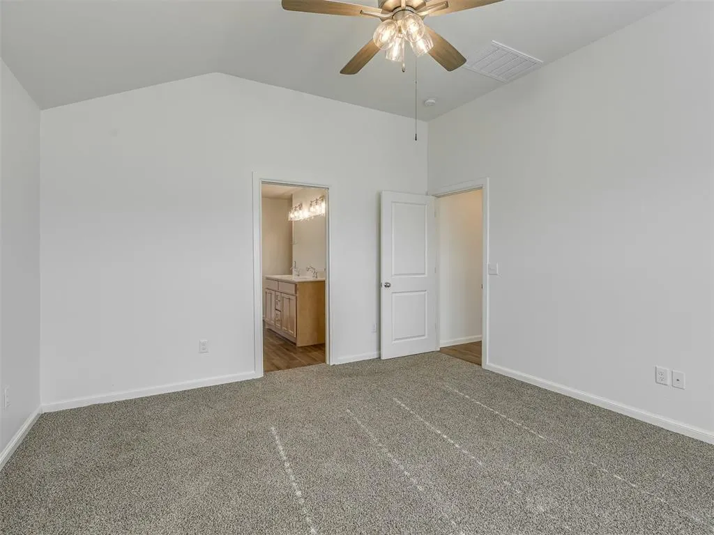 Photo 17 — 13604 Grass Plain Avenue, Yukon, OK 73099