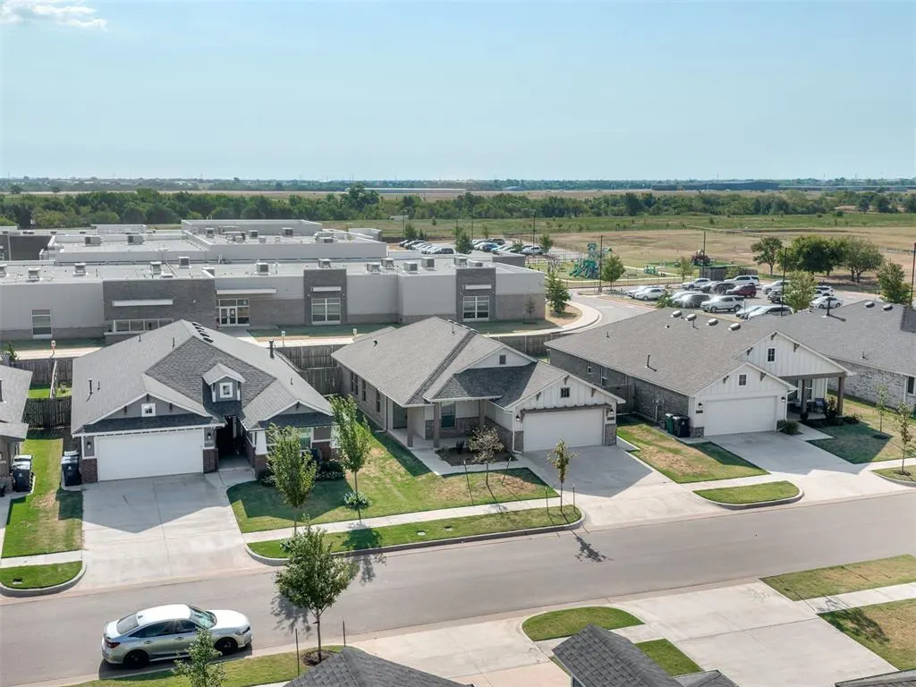 Photo 37 — 13604 Grass Plain Avenue, Yukon, OK 73099