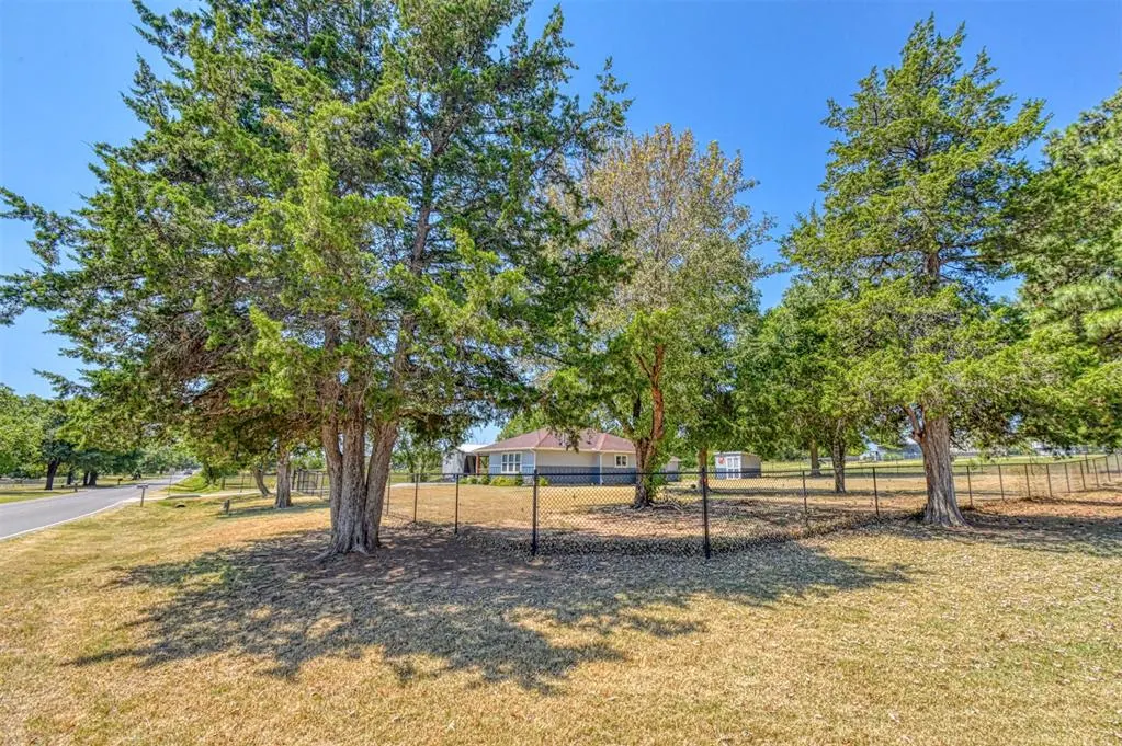 Photo 3 — 7801 N Henny Road, Jones, OK 73049