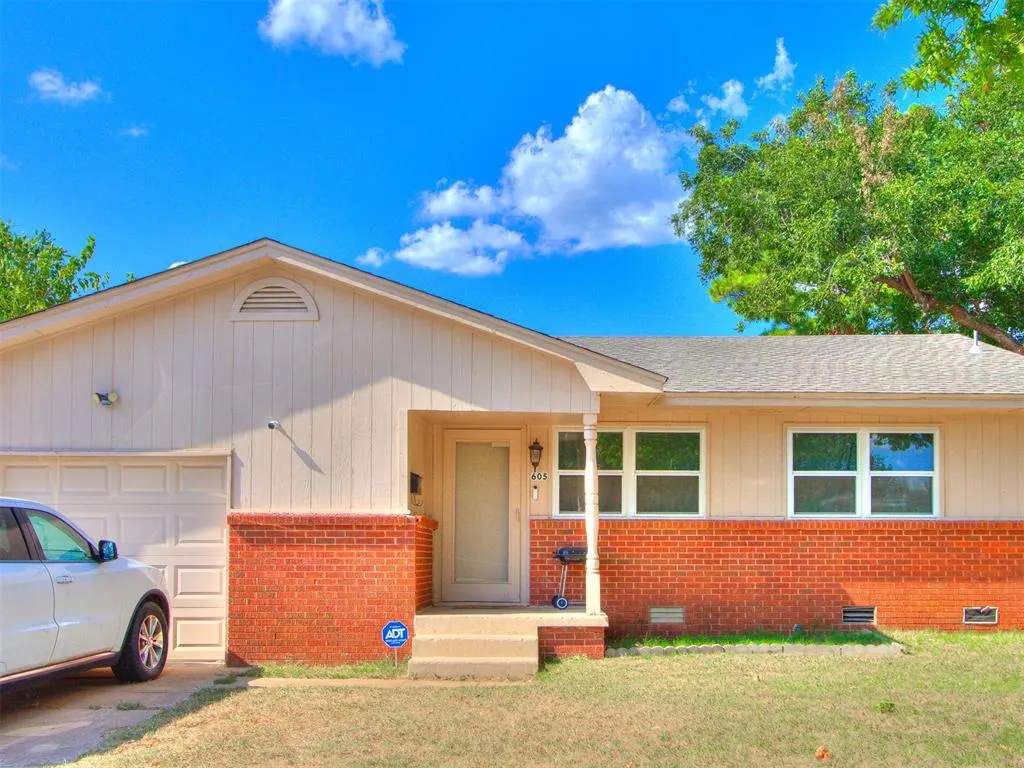 Photo 2 — 605 Eddie Drive, Oklahoma City, OK 73110
