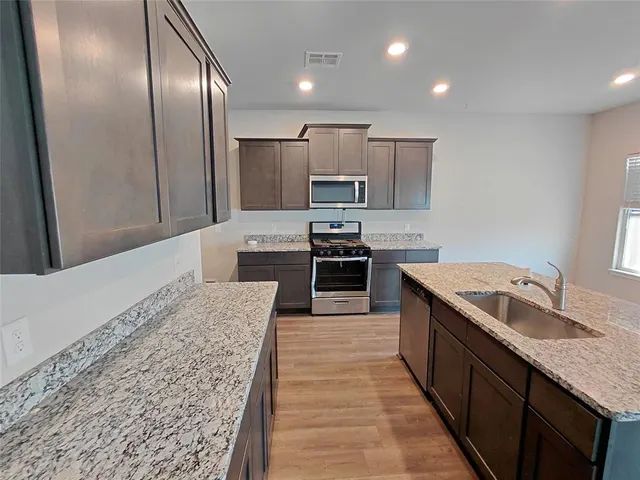Photo 4 — 2521 Scarlet Lane, El Reno, OK 73036