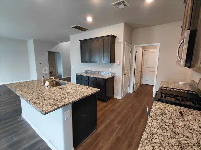 Photo 5 — 2521 Scarlet Lane, El Reno, OK 73036