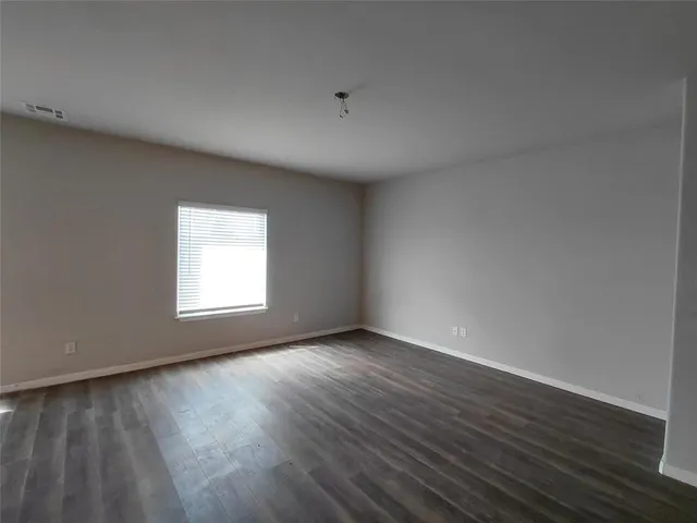 Photo 7 — 2521 Scarlet Lane, El Reno, OK 73036