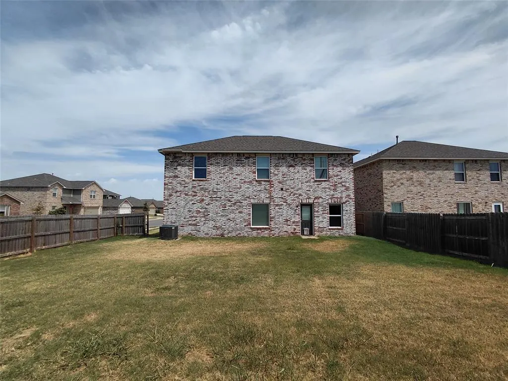Photo 17 — 2521 Scarlet Lane, El Reno, OK 73036