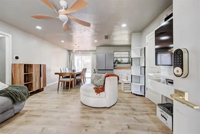 Photo 8 — 704 SW 1st Street, Moore, OK 73160