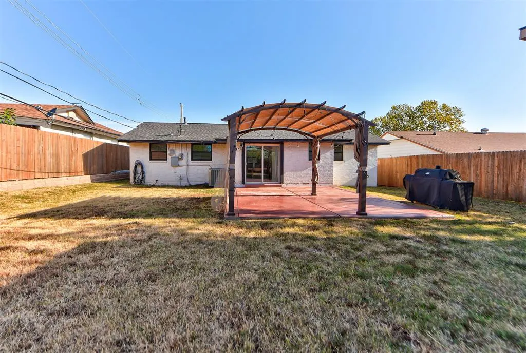 Photo 42 — 704 SW 1st Street, Moore, OK 73160