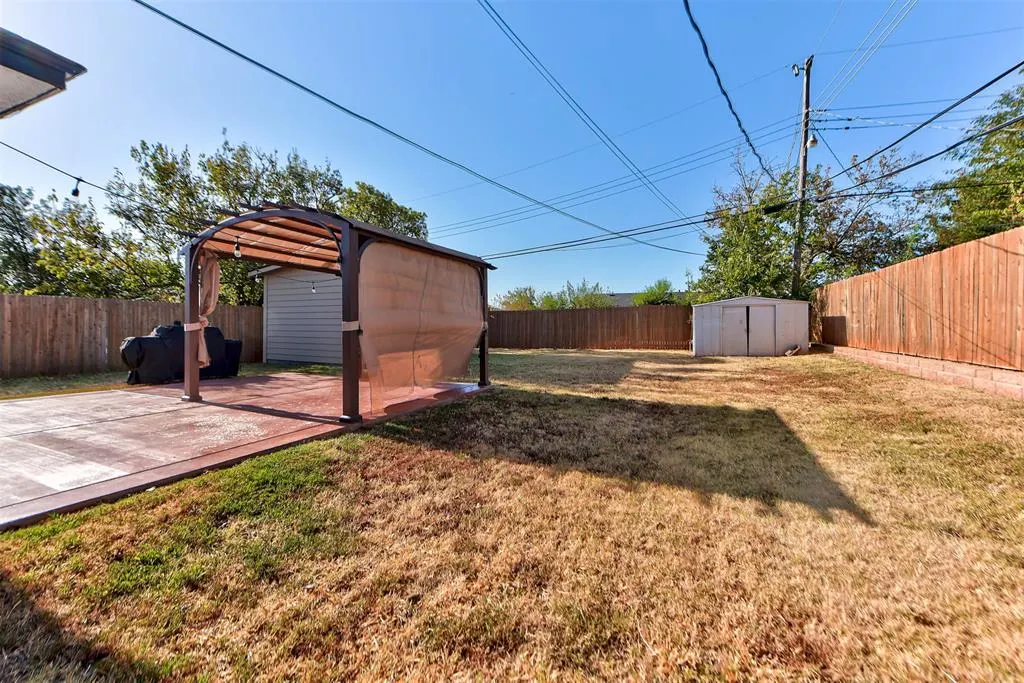 Photo 45 — 704 SW 1st Street, Moore, OK 73160