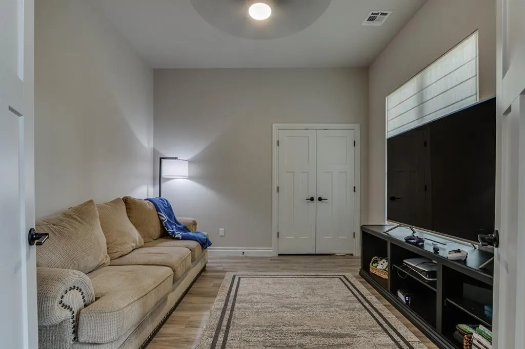 Photo 6 — 1408 W Harvard Way, Mustang, OK 73064