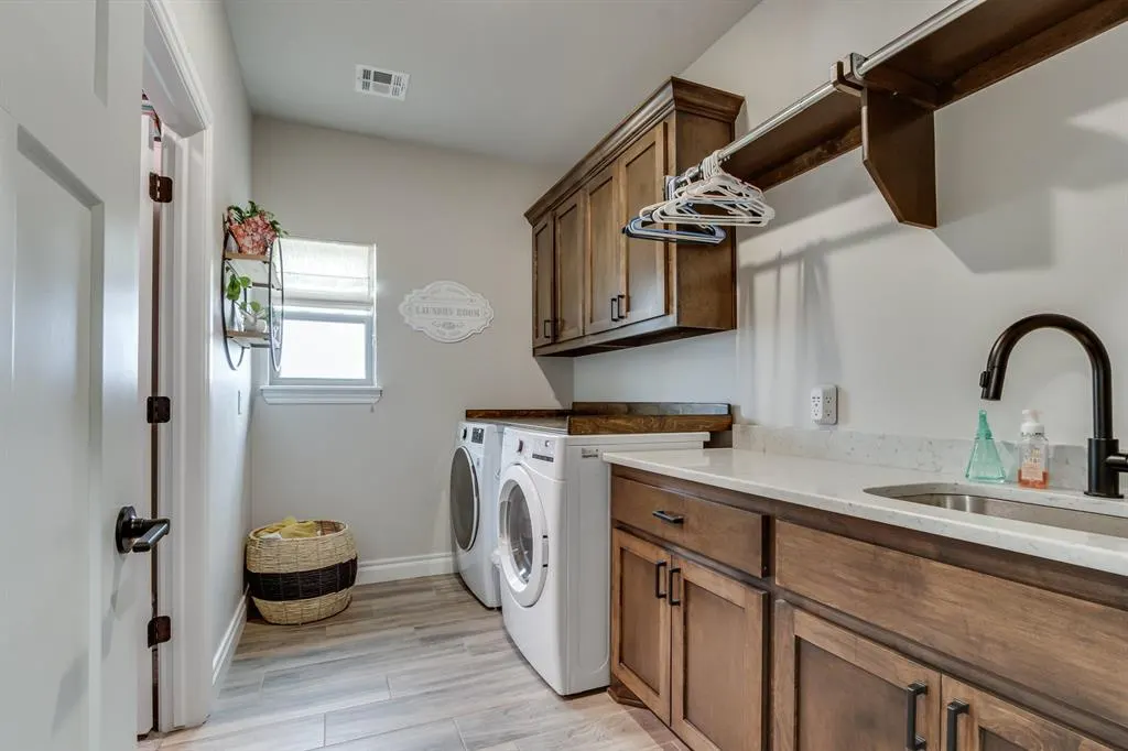 Photo 29 — 1408 W Harvard Way, Mustang, OK 73064