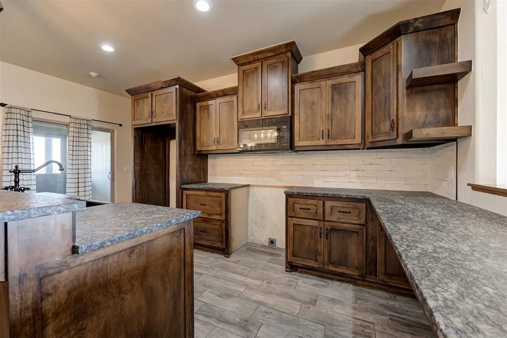 Photo 13 — 335624 E 960 Road, Wellston, OK 74881