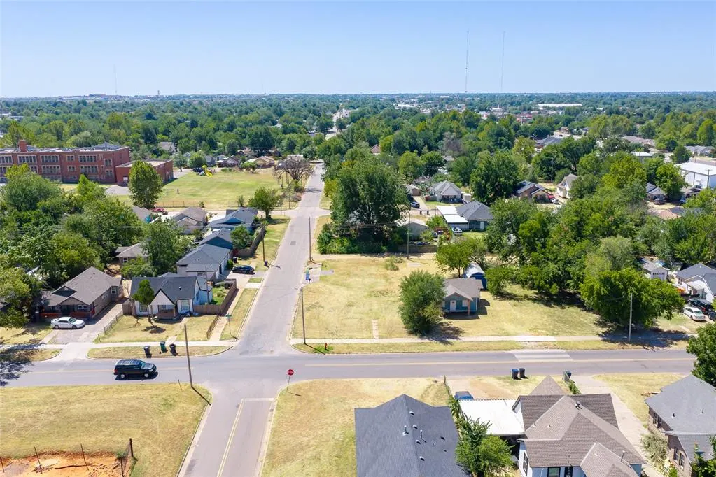 Photo 10 — 242 SE Grand Boulevard, Oklahoma City, OK 73129