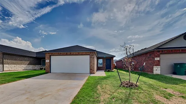 Photo 2 — 20416 Mule Deer Drive, Edmond, OK 73012