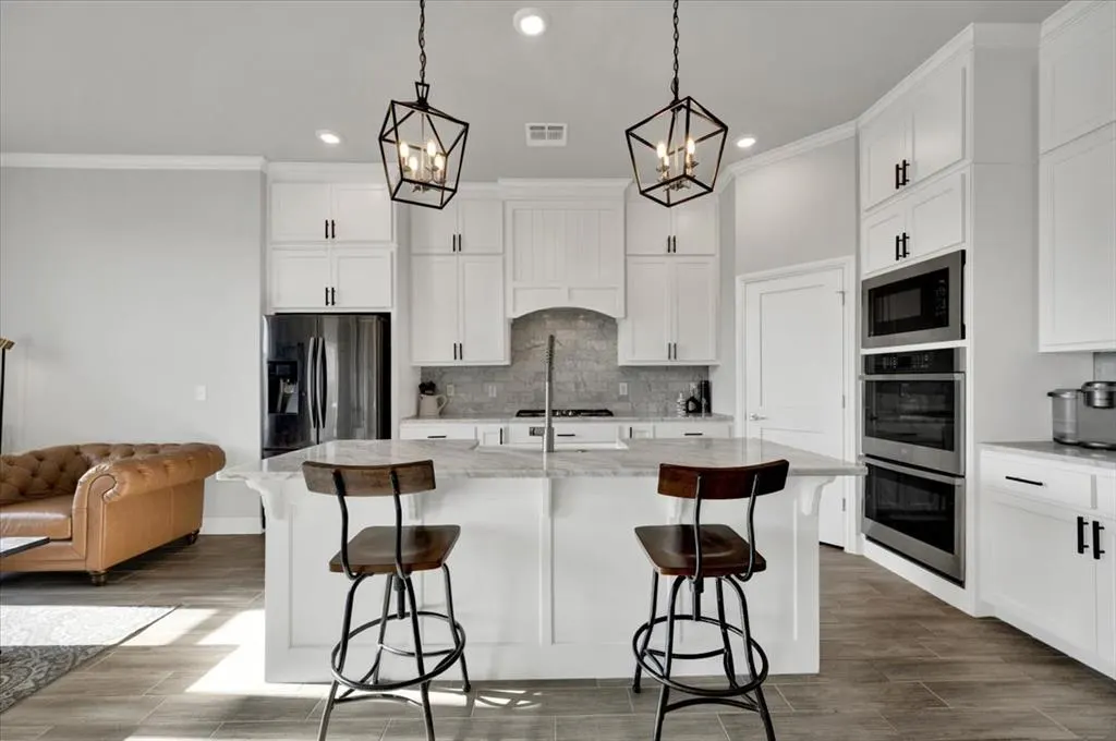Photo 11 — 2712 Palazzo Circle, Yukon, OK 73099