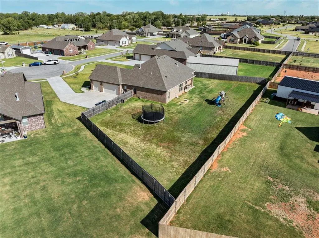 Photo 37 — 2712 Palazzo Circle, Yukon, OK 73099