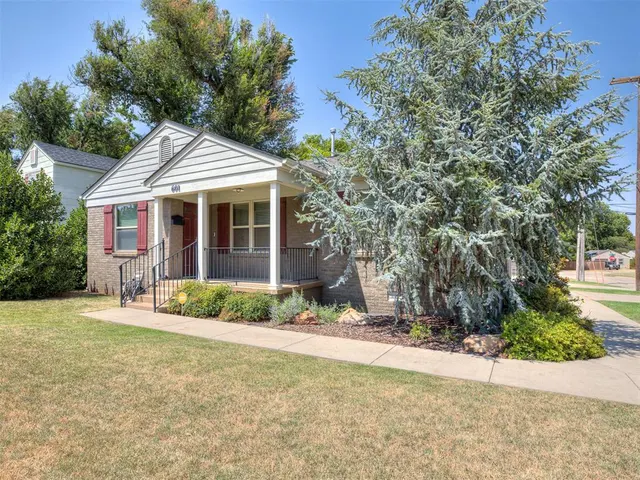 Photo 2 — 601 NW 50th Street, Oklahoma City, OK 73118