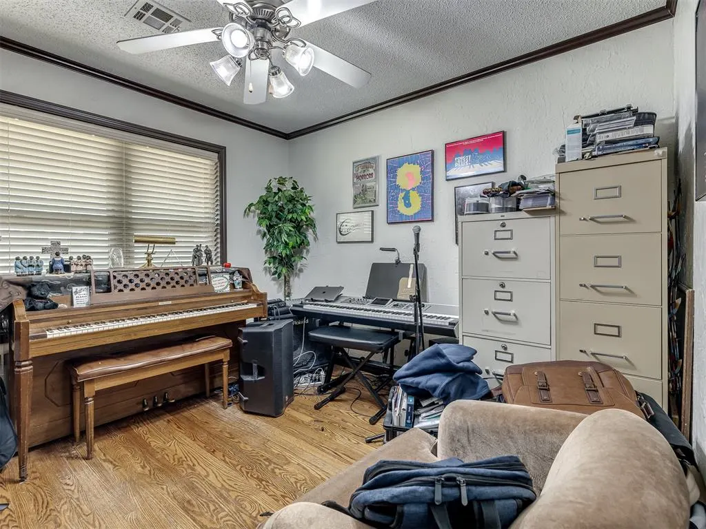 Photo 17 — 601 NW 50th Street, Oklahoma City, OK 73118
