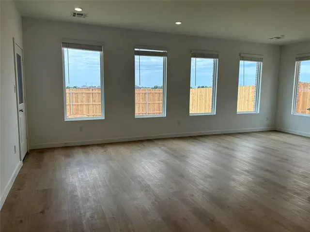 Photo 3 — 20429 Mule Deer Drive, Edmond, OK 73012