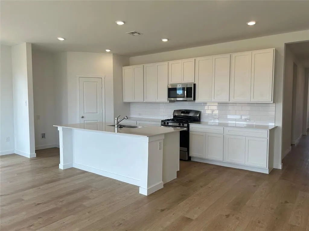 Photo 5 — 20429 Mule Deer Drive, Edmond, OK 73012