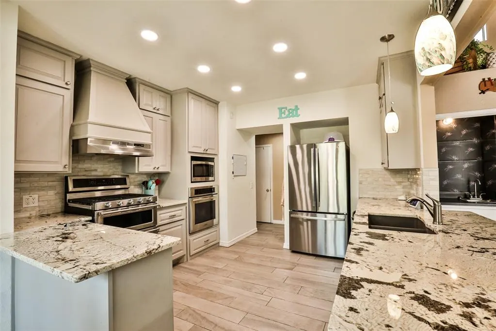 Photo 9 — 225 SE 28th Street, Moore, OK 73160