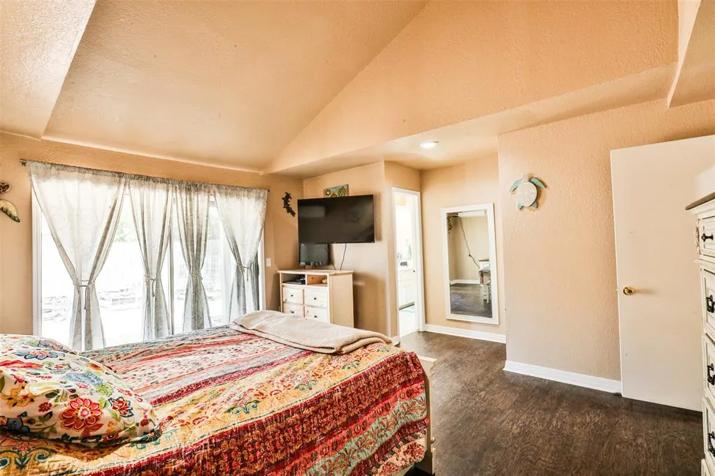 Photo 15 — 225 SE 28th Street, Moore, OK 73160