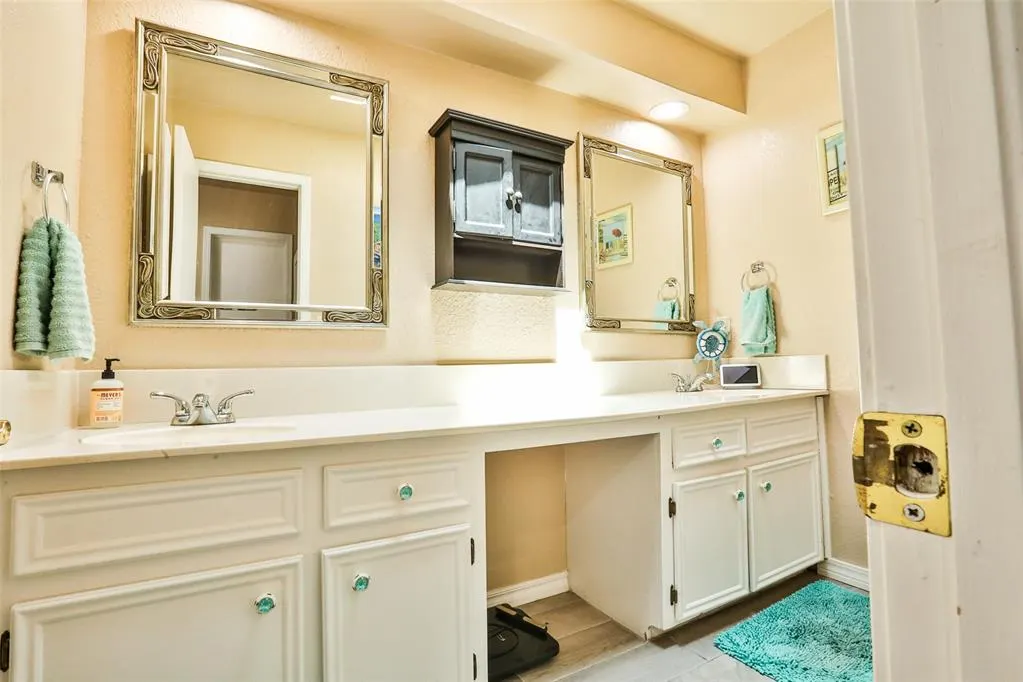 Photo 18 — 225 SE 28th Street, Moore, OK 73160