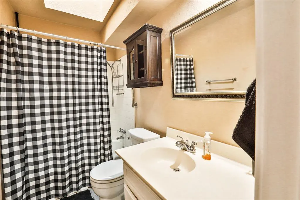 Photo 23 — 225 SE 28th Street, Moore, OK 73160