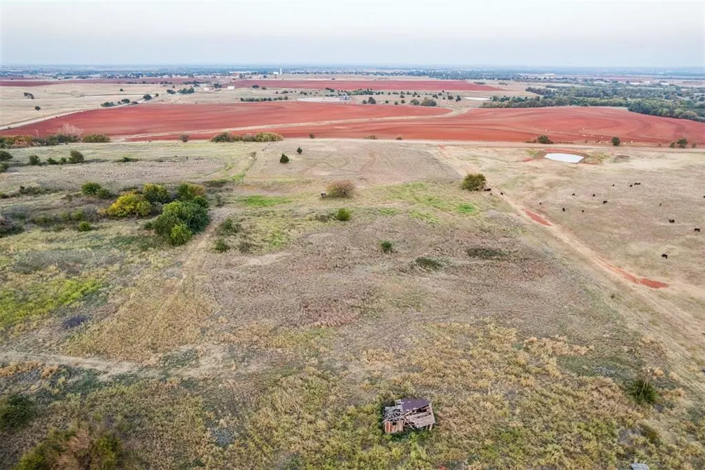 Photo 2 — 3464 NW Edmond Road, Piedmont, OK 73078