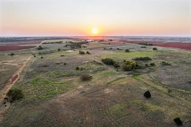 Photo 4 — 3464 NW Edmond Road, Piedmont, OK 73078