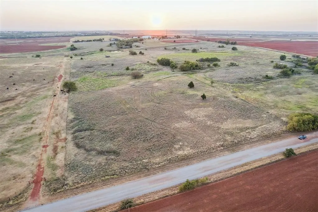 Photo 4 — 3396 NW Edmond Road, Piedmont, OK 73078