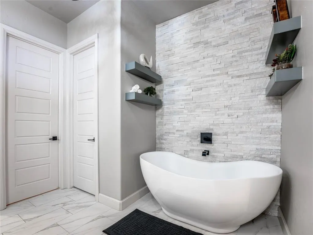 Photo 31 — 449 Saint Claire Drive, Edmond, OK 73025