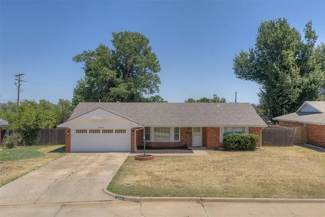 Photo 2 — 6444 N Harvard Avenue, Oklahoma City, OK 73132